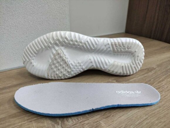 Кроссовки Adidas Tubular Shadow Кроссовки Adidas Tubular Shadow