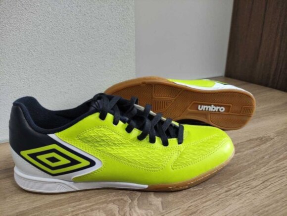 Кроссовки Umbro Geometra