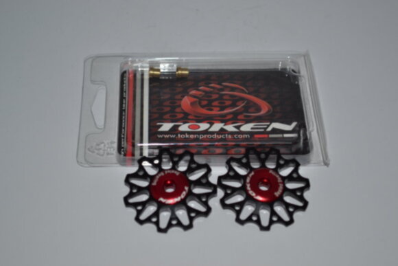 Ролики Token TK1711, черный-красный